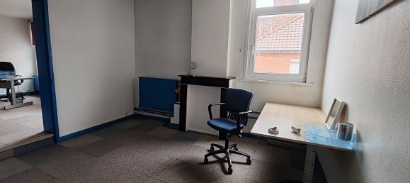 Edificio de 5 habitaciónes en Valenciennes, France No. 91059 3