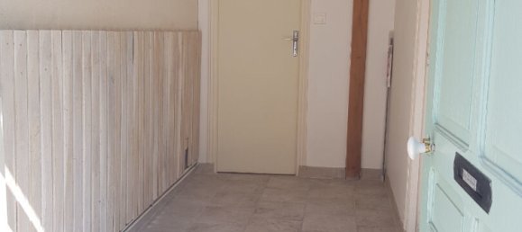 2 bedrooms House in Saint-Amand-Montrond, France No. 92638 5