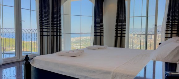 Villa 4+1 in Kargicak, Turkey No. 10464 21