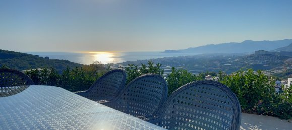 Villa 4+1 in Kargicak, Turkey No. 10464 13