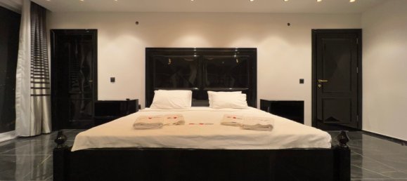 Villa 4+1 in Kargicak, Turkey No. 10464 8