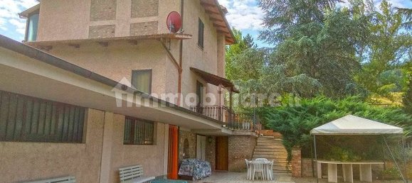 Villa de 3 dormitorios en Poggibonsi, Italy No. 338241 2