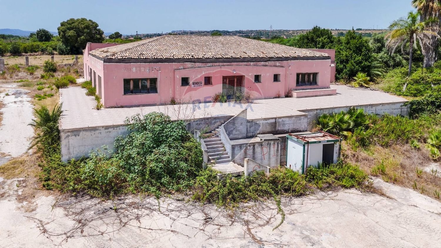 Propriété commerciale à Syracuse, Italy 1068m² No. 272225