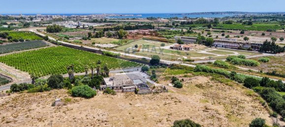 Propriété commerciale à Syracuse, Italy 1068m² No. 272225 38