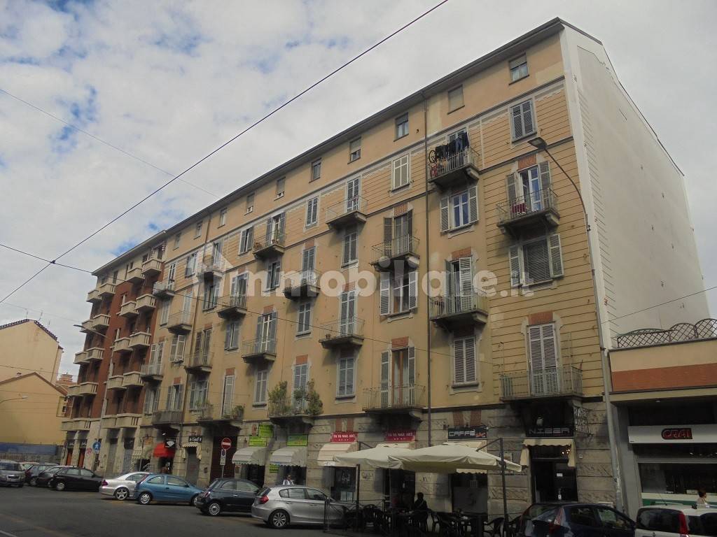 1 bedroom Apartment in Turin, Italy No. 336293