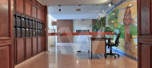 4 bedrooms Apartment in Lisbon, Portugal No. 85592 32