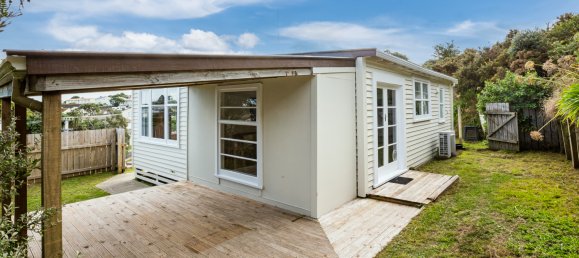 2 Schlafzimmer Haus in Titahi Bay, New Zealand, Nr. 73 4
