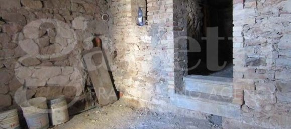 6 rooms House in Gavorrano, Italy No. 70767 4