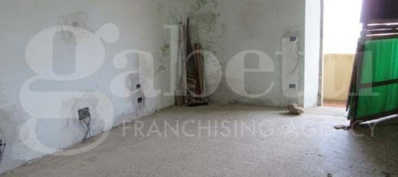 6 rooms House in Gavorrano, Italy No. 70767 11