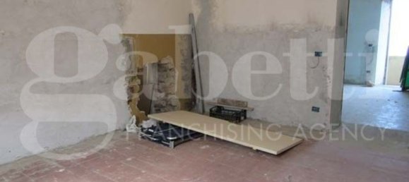 6 rooms House in Gavorrano, Italy No. 70767 7