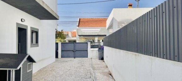 4 Schlafzimmer Haus in Seixal, Portugal, Nr. 245153 10