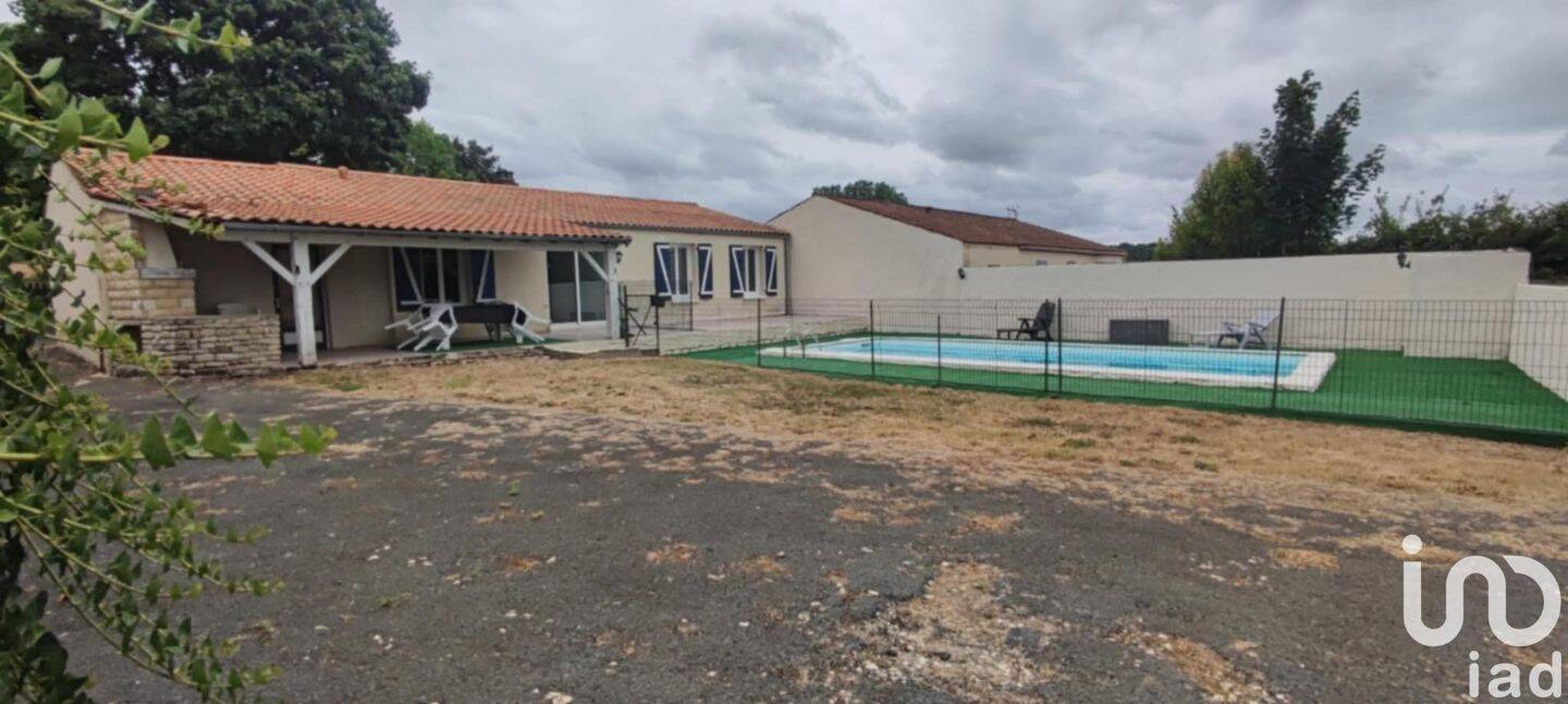 3 غرف نوم فيلا في Bignay, France رقم 97811