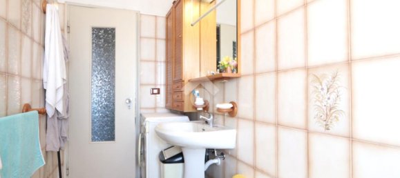 2 bedrooms Apartment in Alessandria, Italy No. 263981 8