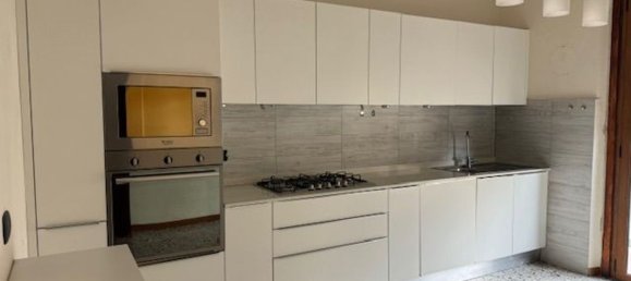 4 bedrooms Apartment in Bibbiena, Italy No. 370787 4