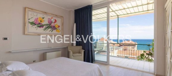 2 غرف نوم بانتهاوس في Alassio, Italy رقم 125861 3