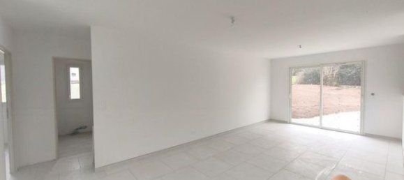 3 Schlafzimmer Haus in Champniers, France, Nr. 311524 7