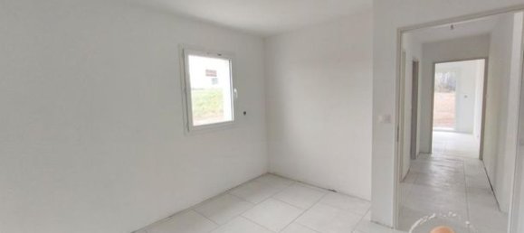 3 Schlafzimmer Haus in Champniers, France, Nr. 311524 4