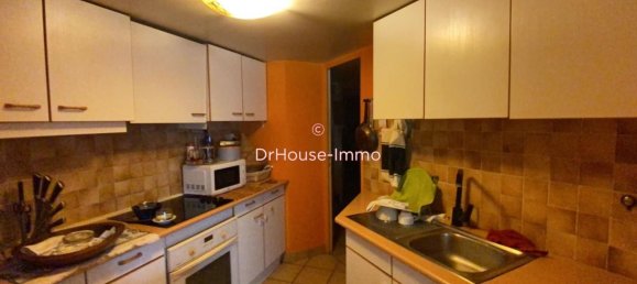 2 bedrooms Apartment in Viry-Chatillon, France No. 147615 4