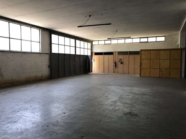 Вилла с 6 комнатами в Дезенцано дель Гарда, Италия № 125812