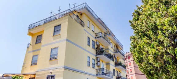 3 rooms Apartment in Cisterna di Latina, Italy No. 220072 16