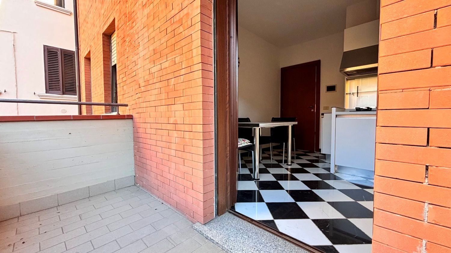 4 غرف نوم شقة في Arezzo, Italy رقم 322496