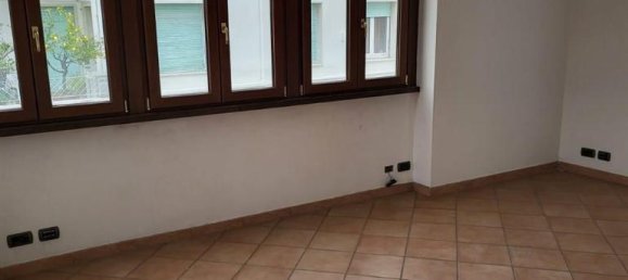 4 rooms Penthouse in Rome, Italy No. 42256 8