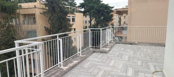 4 rooms Penthouse in Rome, Italy No. 42256 4
