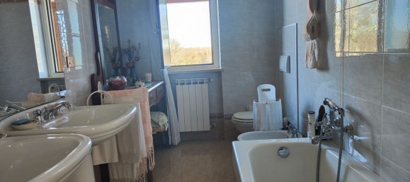 8-Zimmer Villa in Civita Castellana, Italy, Nr. 164730 32