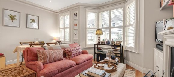 2 bedrooms Maisonette in London, United Kingdom No. 12700 3