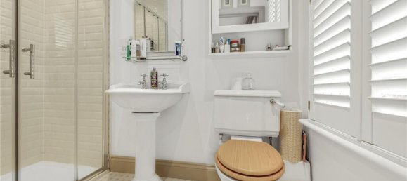 2 bedrooms Maisonette in London, United Kingdom No. 12700 8