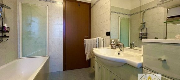 3 bedrooms House in Ospedaletto Euganeo, Italy No. 178045 14