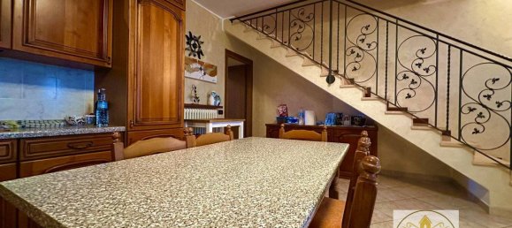 3 bedrooms House in Ospedaletto Euganeo, Italy No. 178045 9