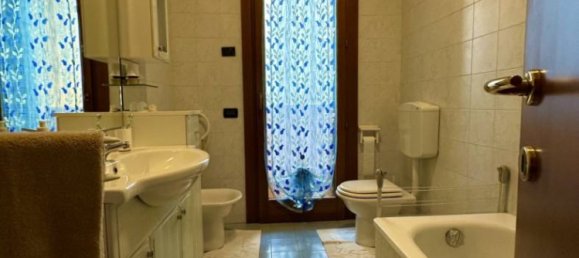 3 bedrooms House in Ospedaletto Euganeo, Italy No. 178045 12