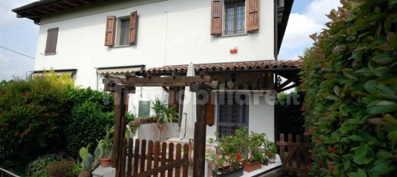 3 bedrooms Villa in Castenaso, Italy No. 223146 2