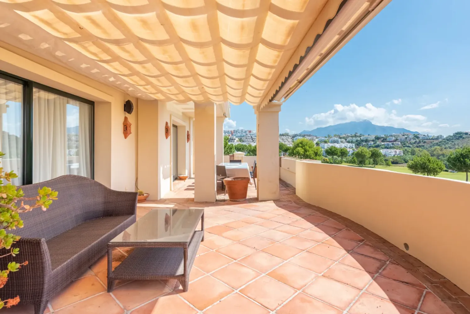 4 bedrooms Penthouse in Malaga, Spain No. 122047