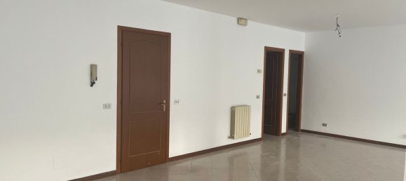 Oficina en Cascina, Italy 100 m² No. 206789 20