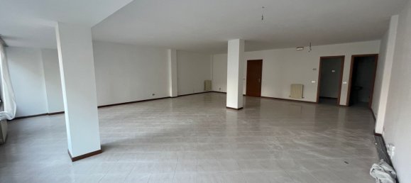 Oficina en Cascina, Italy 100 m² No. 206789 15