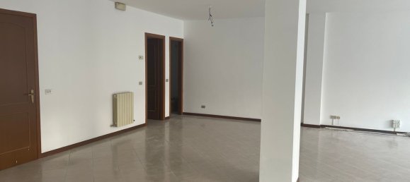 Oficina en Cascina, Italy 100 m² No. 206789 18