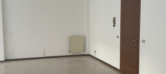 Oficina en Cascina, Italy 100 m² No. 206789 10