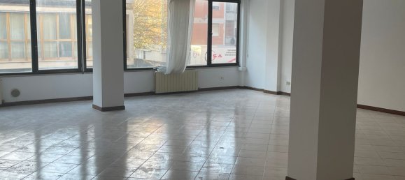 Oficina en Cascina, Italy 100 m² No. 206789 8