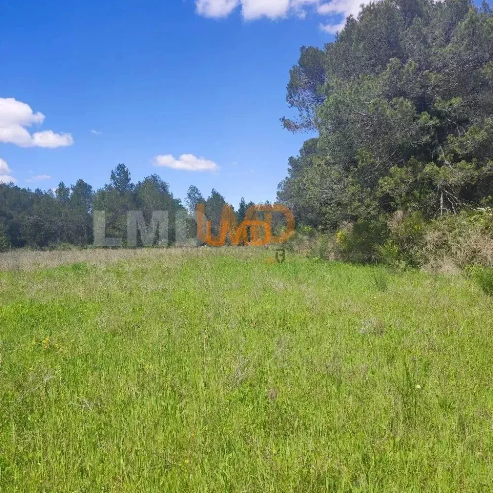 Terrain à Gard, France 20348m² No. 323768