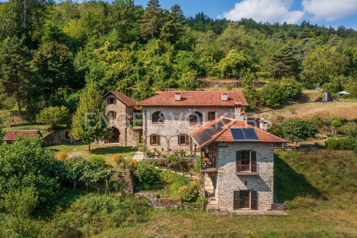 Casa de 12 dormitorios en Cortemilia, Italy No. 323789