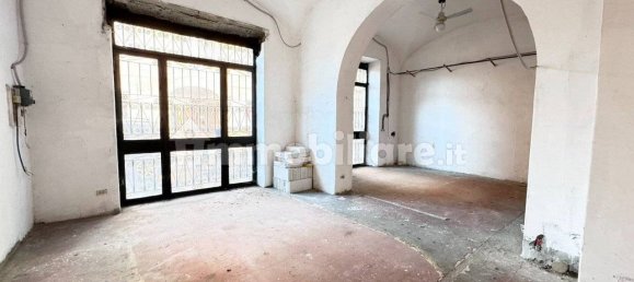 Коммерческая недвижимость с 4 комнатами в Рим, Италия № 152872 2