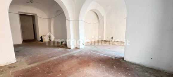 Коммерческая недвижимость с 4 комнатами в Рим, Италия № 152872 13