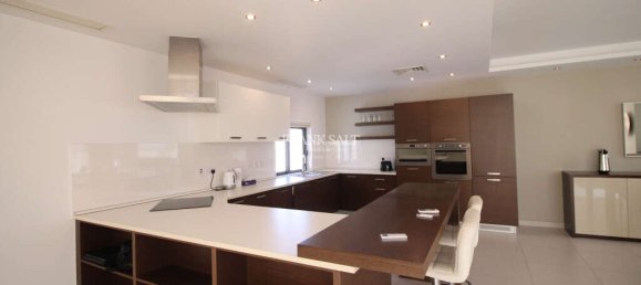 2 غرف نوم بانتهاوس في Sliema, Malta رقم 8619 31