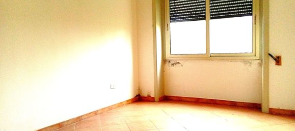 Дом с 4 комнатами в Лечче, Италия № 200432 9