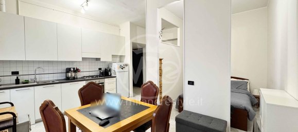 2 bedrooms Apartment in Milan, Italy No. 358007 10