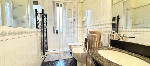 2 bedrooms Apartment in Milan, Italy No. 358007 21