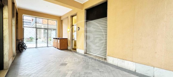 2 bedrooms Apartment in Milan, Italy No. 358007 2