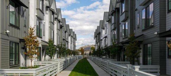 3 Schlafzimmer Haus in British Columbia, Canada, Nr. 1160 2